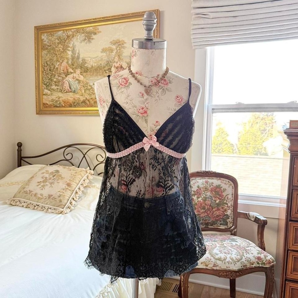 black lace babydoll Frederick's of Hollywood lace babydoll size small